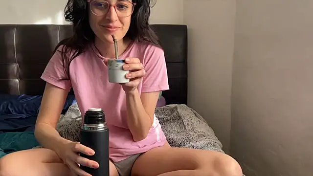 Snapshot of Lunaabbey chatting on 02-23-26, 08:12 Lunaabbey online show from 02-23-26, 08:12