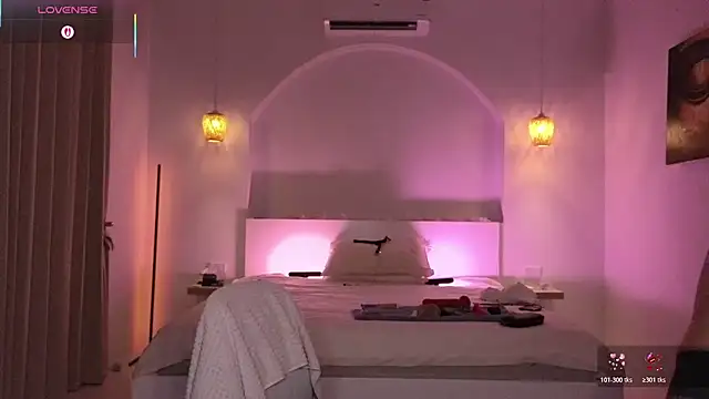 Helena Karel online show from 11-15-25, 12:23