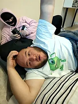 genderfluidco2 online show from 01-10-26, 11:45