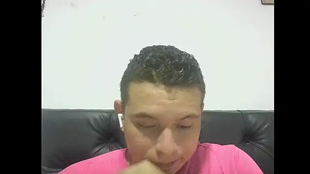 Snapshot of mons41 chatting on 05-26-26, 11:23 mons41 online show from 05-26-26, 11:23