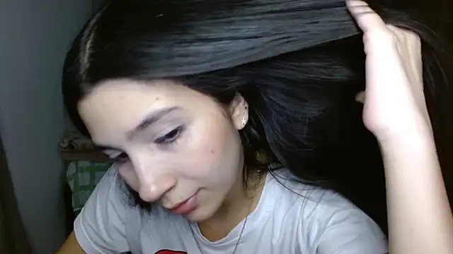 mia  lopez  online show from 09-25-25, 03:10