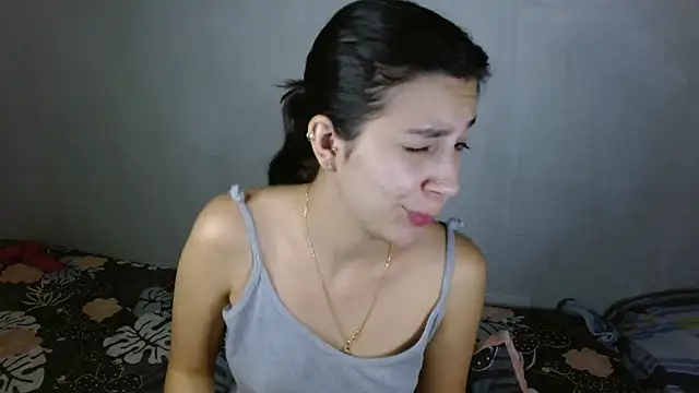 mia  lopez  online show from 05-29-26, 03:26