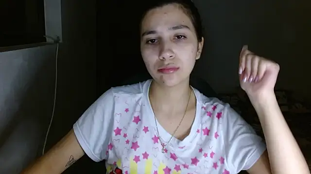 mia  lopez  online show from 06-05-26, 03:57