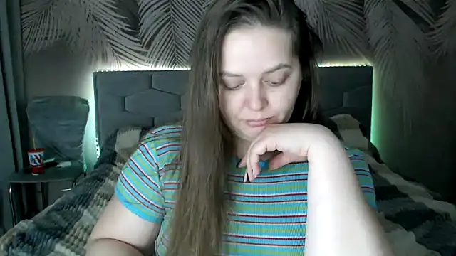 Snapshot of uliastar chatting on 01-24-25, 10:00 uliastar online show from 01-24-25, 10:00