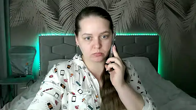 Snapshot of uliastar chatting on 02-12-25, 09:31 uliastar online show from 02-12-25, 09:31