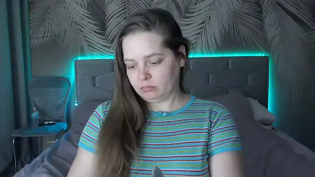 Snapshot of uliastar chatting on 02-13-25, 01:37 uliastar online show from 02-13-25, 01:37