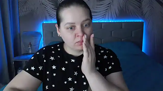 Snapshot of uliastar chatting on 02-19-25, 04:23 uliastar online show from 02-19-25, 04:23