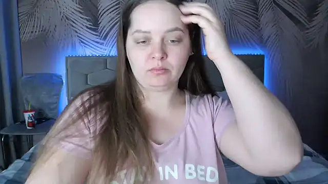 Snapshot of uliastar chatting on 02-26-25, 05:09 uliastar online show from 02-26-25, 05:09