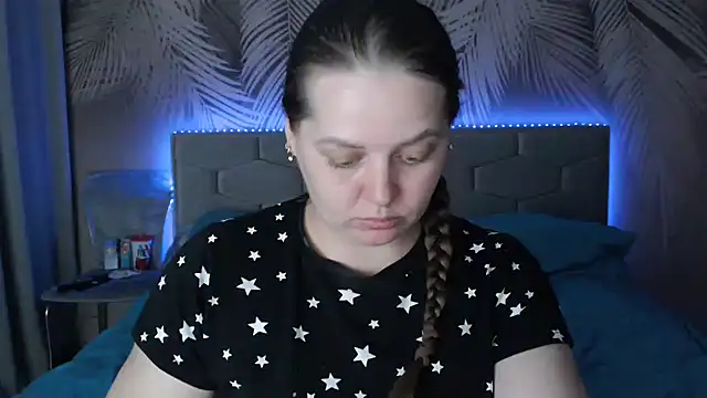 Snapshot of uliastar chatting on 03-12-25, 12:57 uliastar online show from 03-12-25, 12:57