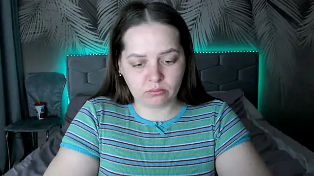 Snapshot of uliastar chatting on 03-22-25, 08:18 uliastar online show from 03-22-25, 08:18