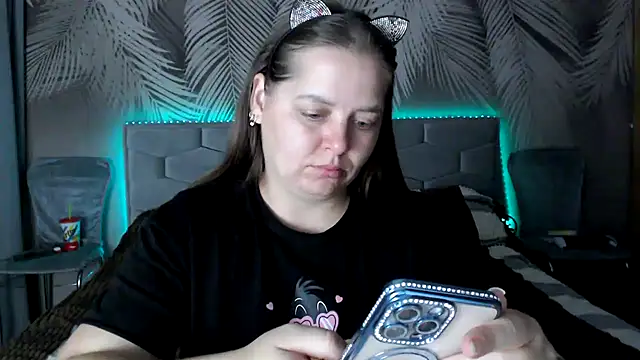 Snapshot of uliastar chatting on 09-11-25, 06:13 uliastar online show from 09-11-25, 06:13