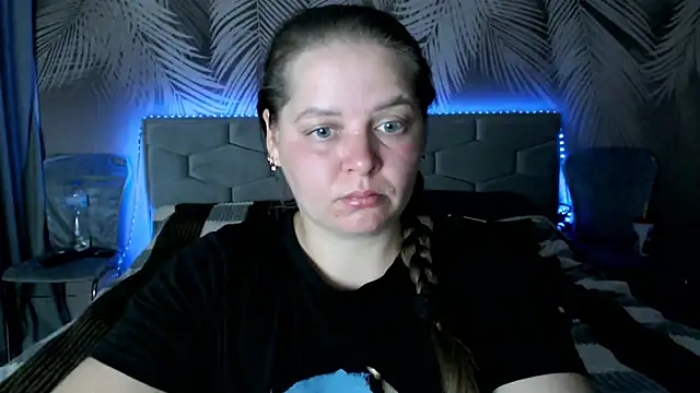 Snapshot of uliastar chatting on 09-16-25, 06:25 uliastar online show from 09-16-25, 06:25