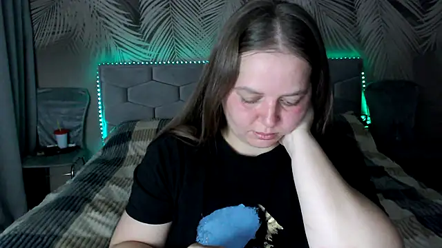 Snapshot of uliastar chatting on 09-24-25, 06:39 uliastar online show from 09-24-25, 06:39