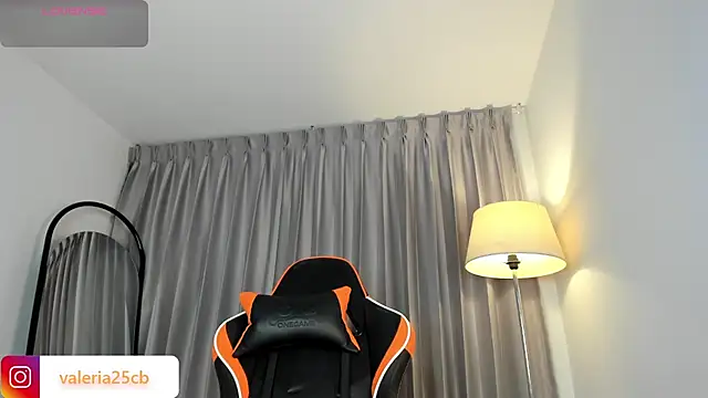 valeriia25  online show from 12-04-24, 10:30