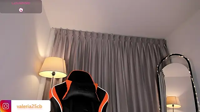 valeriia25  online show from 12-10-24, 11:19