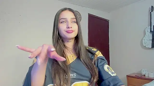 Snapshot of Hott_Hanna chatting on 01-26-25, 06:28 Hott Hanna online show from 01-26-25, 06:28