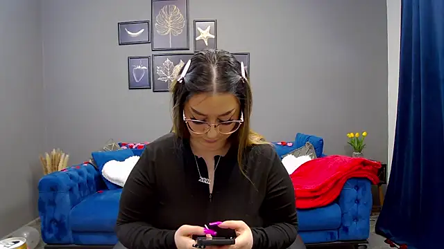 Katewalker  online show from 02-10-25, 06:03