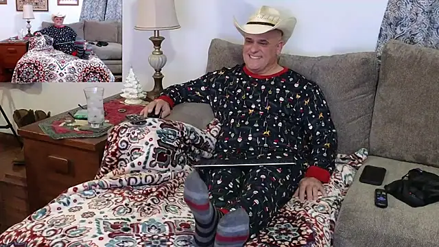 Foxhunt99 online show from 12-18-24, 03:37