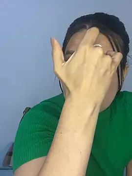 Snapshot of martina_contreras chatting on 12-28-24, 07:11 martina contreras online show from 12-28-24, 07:11