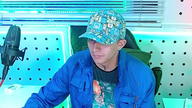 Darko0717 online show from 12-22-25, 06:16