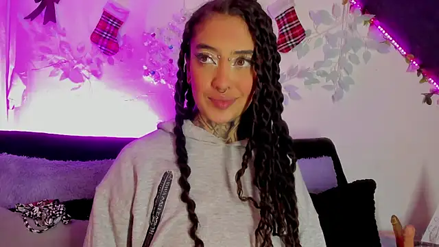 Cata green online show from 12-18-24, 07:19