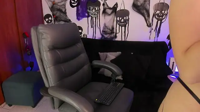 Cata green online show from 10-10-25, 08:41