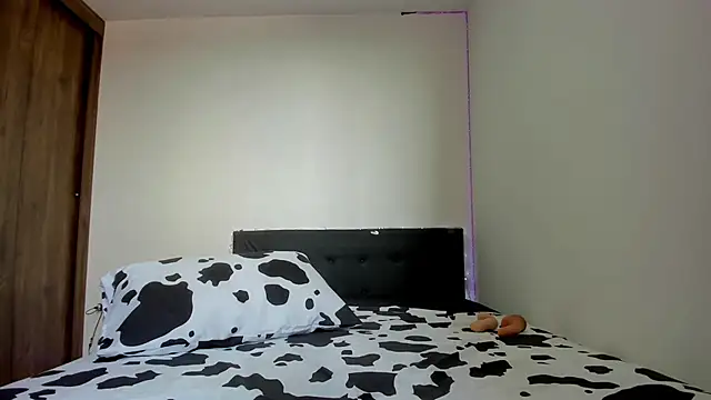 biiancaricoo01 online show from 01-14-25, 09:30