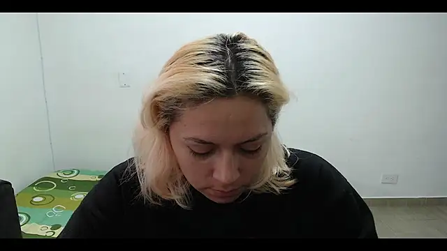 MommyMiaWs online show from 02-05-25, 04:14