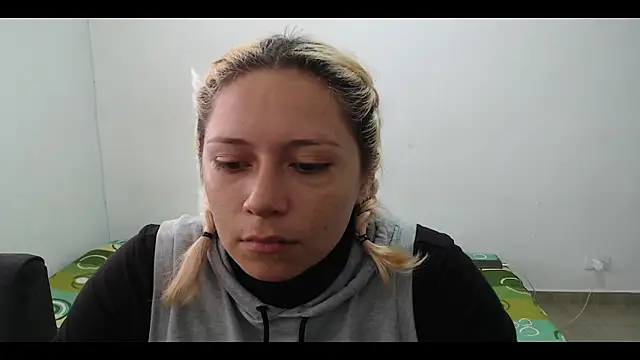 MommyMiaWs online show from 02-07-25, 01:43