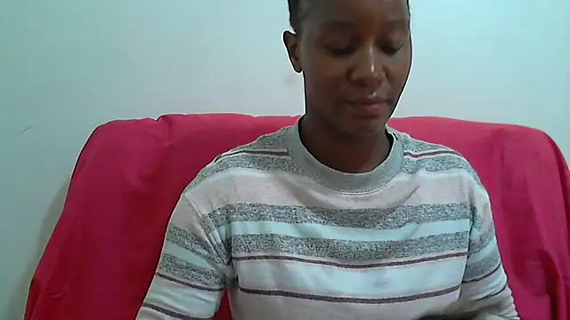 sluttylaura21 online show from 03-18-25, 08:58