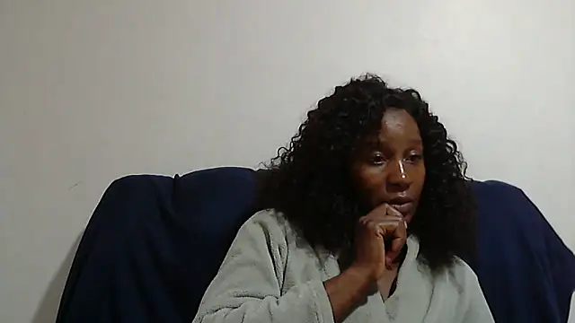 sluttylaura21 online show from 03-22-25, 05:41