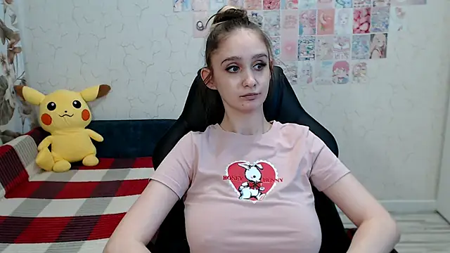 Snapshot of Jackie_Morgan chatting on 05-19-26, 01:56 Jackie Morgan online show from 05-19-26, 01:56