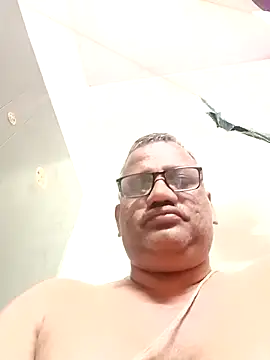 Snapshot of StarPacifist6 chatting on 03-09-25, 06:11 StarPacifist6 online show from 03-09-25, 06:11