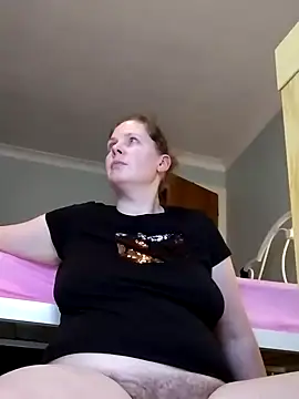 Snapshot of xxSexyBushLinnxx chatting on 12-31-24, 09:17 xxSexyBushLinnxx online show from 12-31-24, 09:17