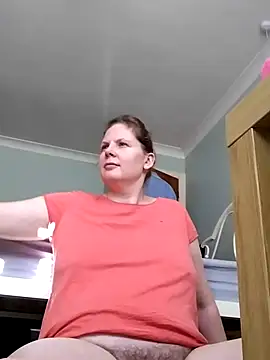 Snapshot of xxSexyBushLinnxx chatting on 02-06-25, 12:05 xxSexyBushLinnxx online show from 02-06-25, 12:05