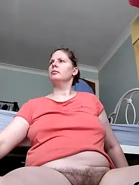 Snapshot of xxSexyBushLinnxx chatting on 02-24-25, 11:21 xxSexyBushLinnxx online show from 02-24-25, 11:21