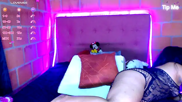 Snapshot of SweetKathy2 chatting on 12-20-25, 08:16 SweetKathy2 online show from 12-20-25, 08:16