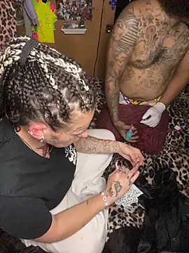 Snapshot of Codybabyy456 chatting on 11-15-25, 01:07 Codybabyy456 online show from 11-15-25, 01:07