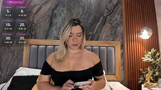 Snapshot of Gaia_Stone chatting on 01-29-25, 12:56 Gaia Stone online show from 01-29-25, 12:56