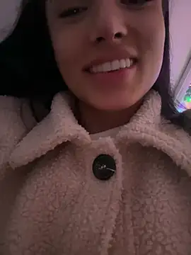 Snapshot of EvaMoet chatting on 12-08-24, 02:07 EvaMoet online show from 12-08-24, 02:07