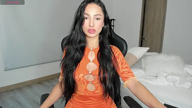 Snapshot of EvaMoet chatting on 02-28-25, 06:21 EvaMoet online show from 02-28-25, 06:21