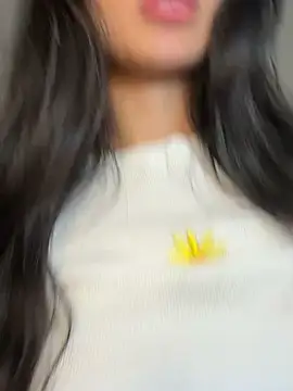 Snapshot of EvaMoet chatting on 03-09-25, 09:57 EvaMoet online show from 03-09-25, 09:57