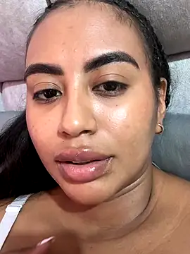 Snapshot of tracycum chatting on 11-04-25, 07:57 tracycum online show from 11-04-25, 07:57