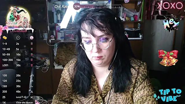 Snapshot of LeonaHarrison chatting on 12-28-24, 11:37 LeonaHarrison online show from 12-28-24, 11:37