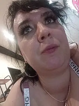 Snapshot of LeonaHarrison chatting on 10-19-25, 05:24 LeonaHarrison online show from 10-19-25, 05:24