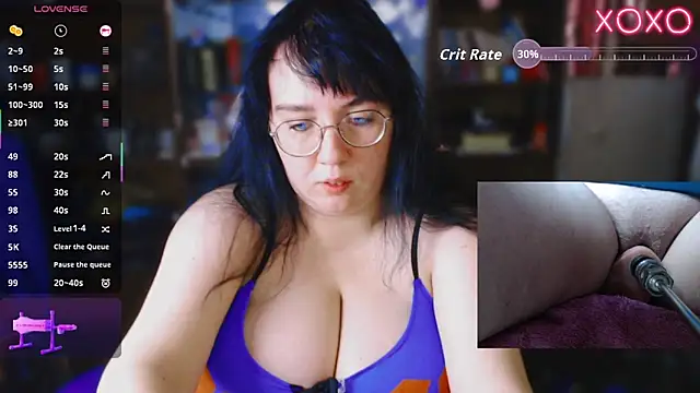 Snapshot of LeonaHarrison chatting on 10-25-25, 10:34 LeonaHarrison online show from 10-25-25, 10:34