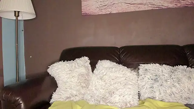 paulblack21 online show from 11-04-25, 03:49