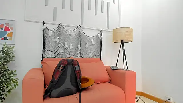 veronica salas online show from 10-31-25, 09:05