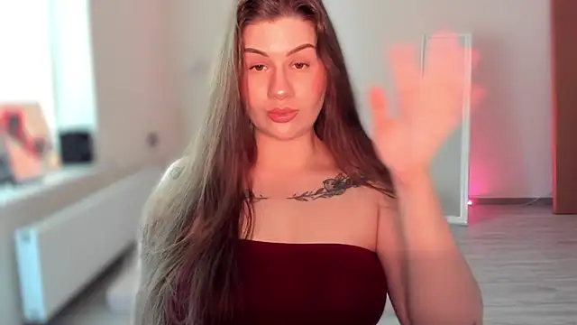 Snapshot of JuicyHelenX chatting on 05-19-26, 03:18 JuicyHelenX online show from 05-19-26, 03:18