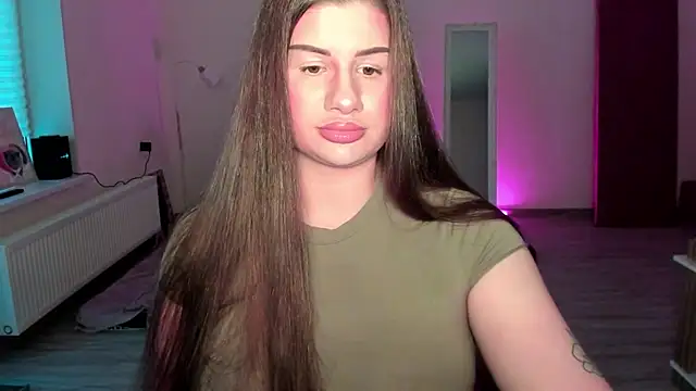 Snapshot of JuicyHelenX chatting on 05-21-26, 06:15 JuicyHelenX online show from 05-21-26, 06:15